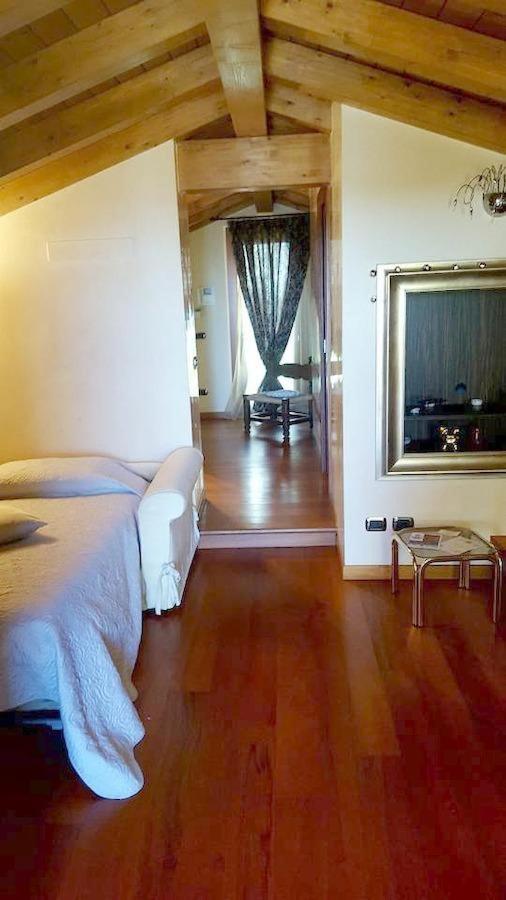 Il Sasso Bianco Bb Apartment Comerio Exterior photo
