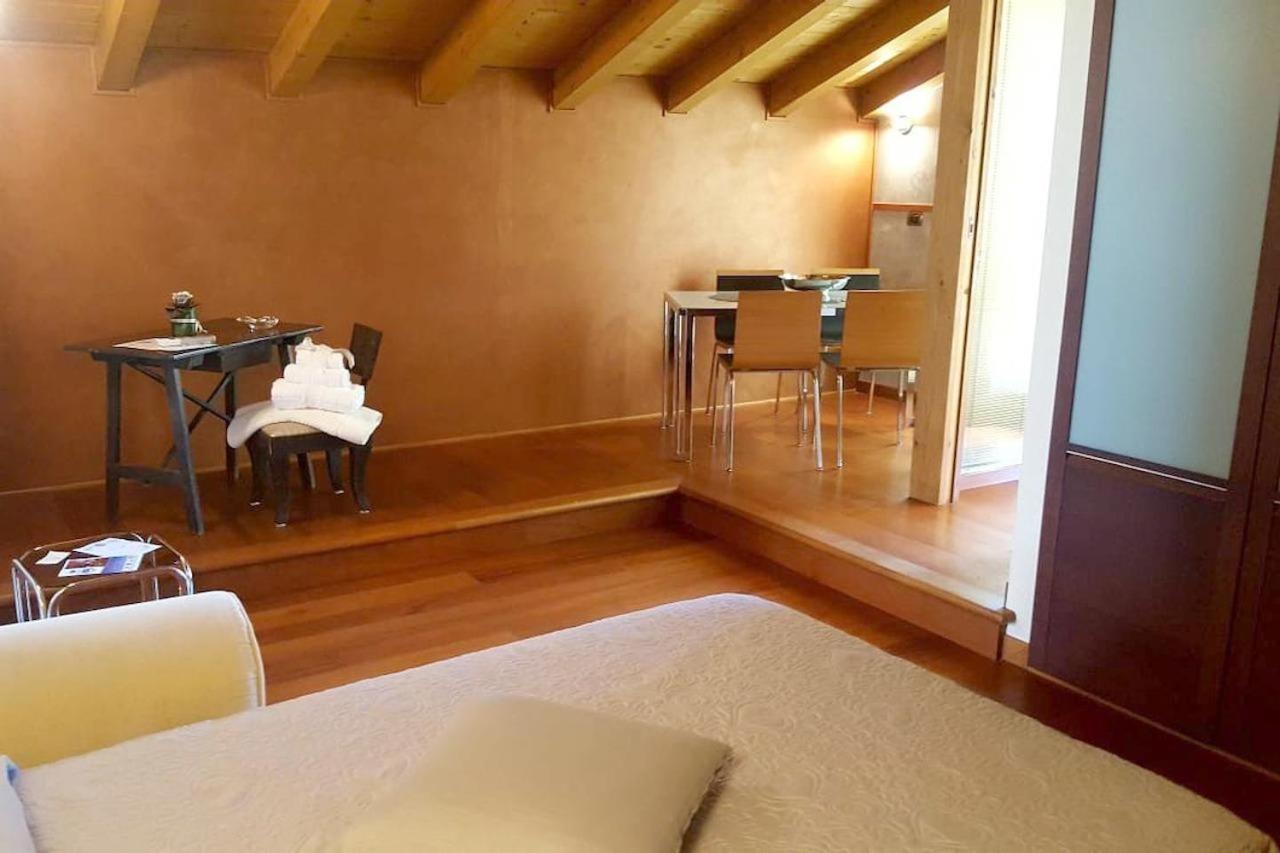 Il Sasso Bianco Bb Apartment Comerio Exterior photo